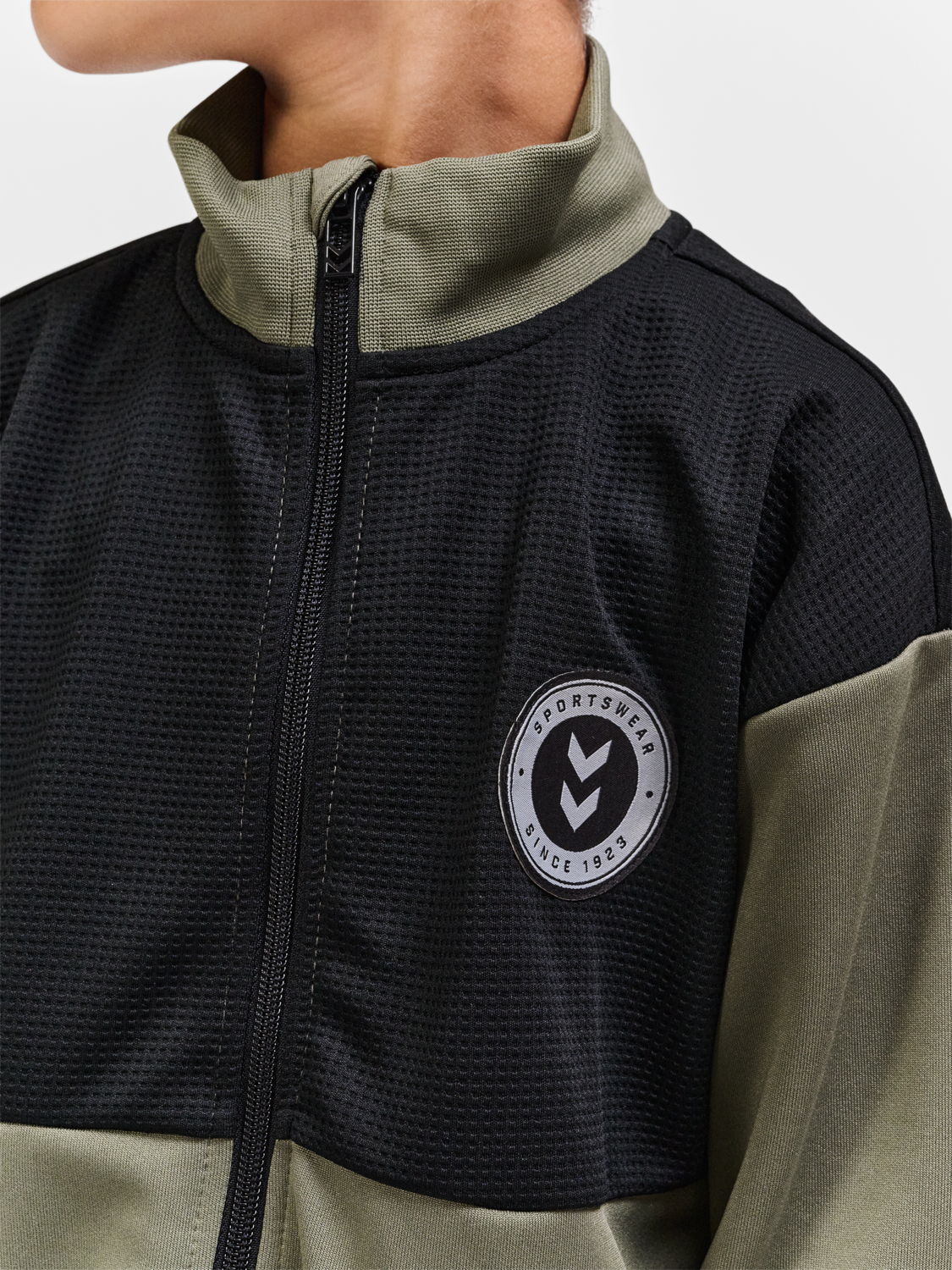 hmlODIN ZIP JACKET
