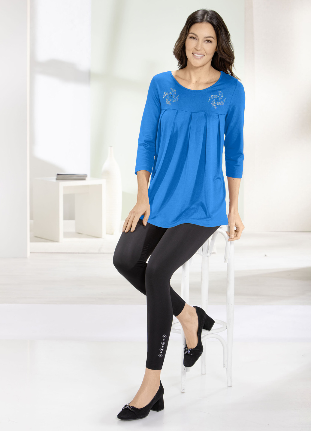 Longshirt mit Zierplättchen in 3 Farben