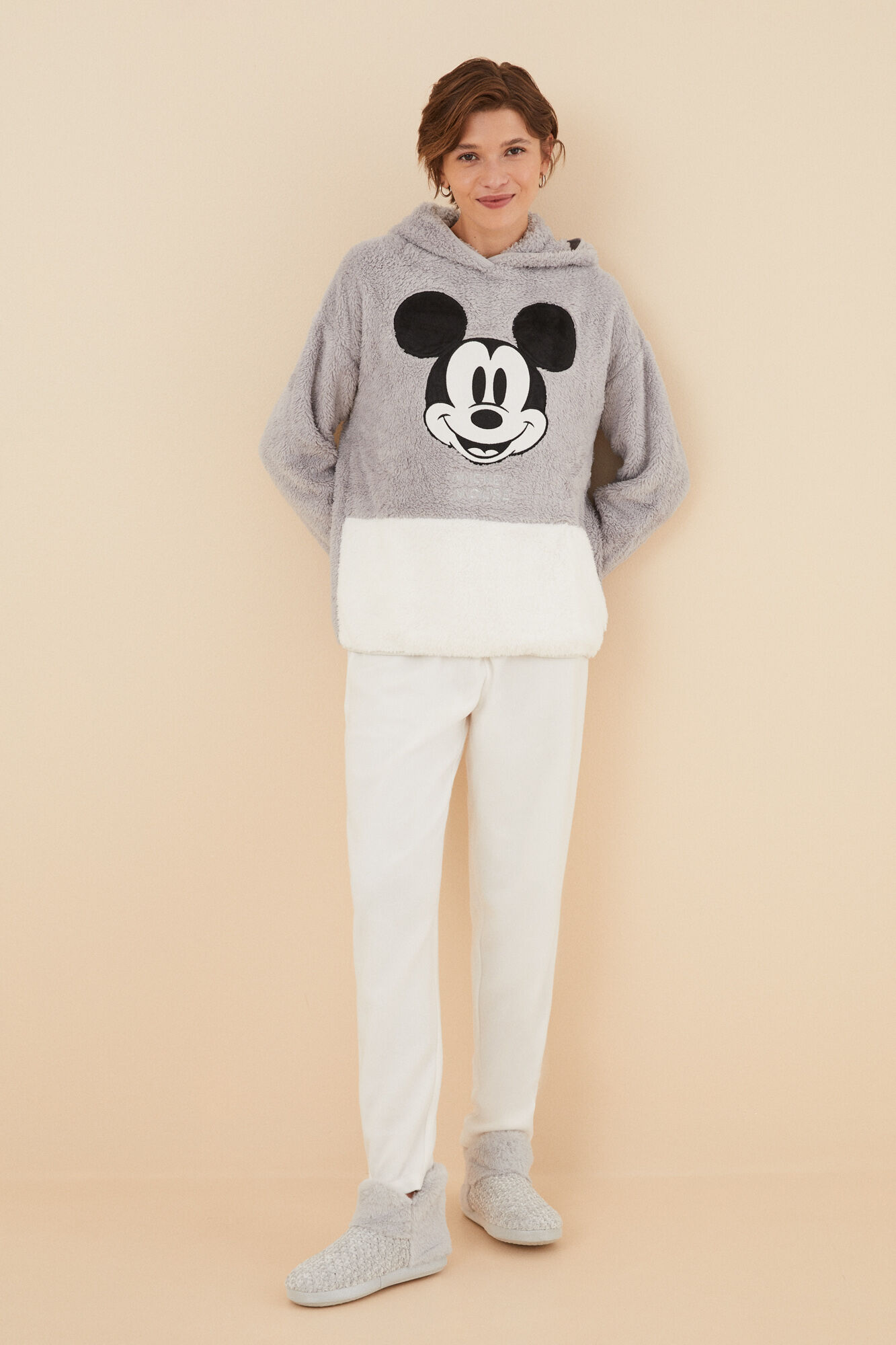 pijama longo e fofo do Mickey Mouse