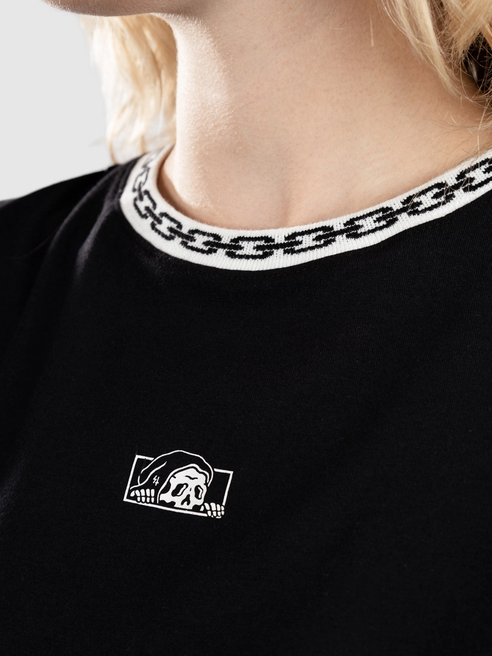 Lurking Class Chains Skimmer T-Shirt black