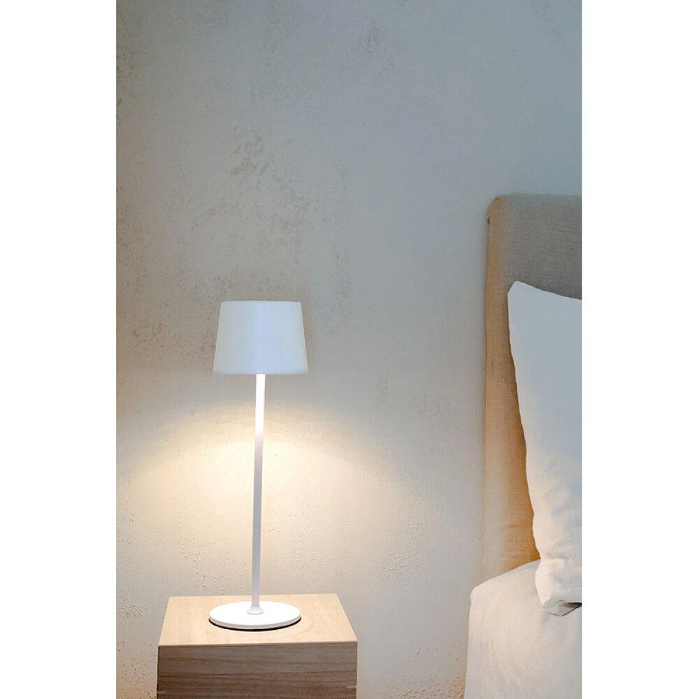 BORDLAMPE MARKSLÖJD FIORE PORTABEL HVIT