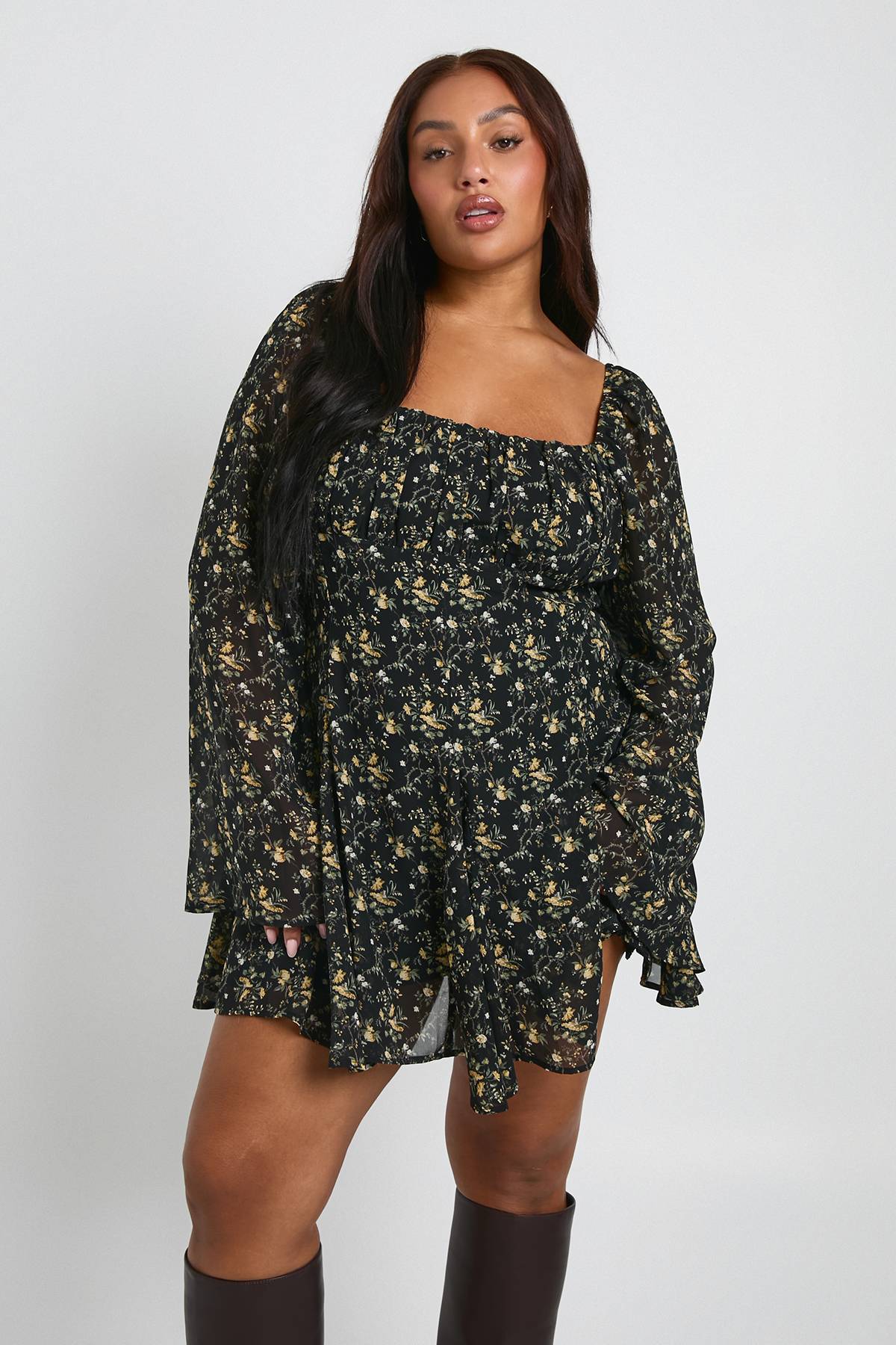 boohoo Skater Godet en chiffon à motif floral Plus