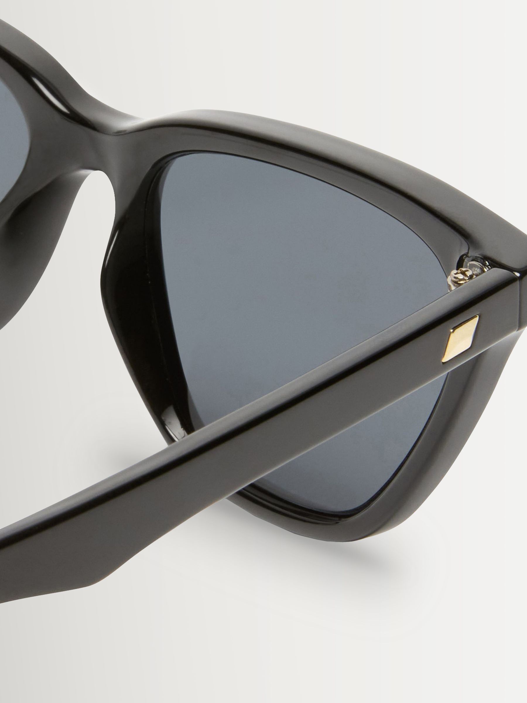 Le Specs Unfaithful Sunglasses