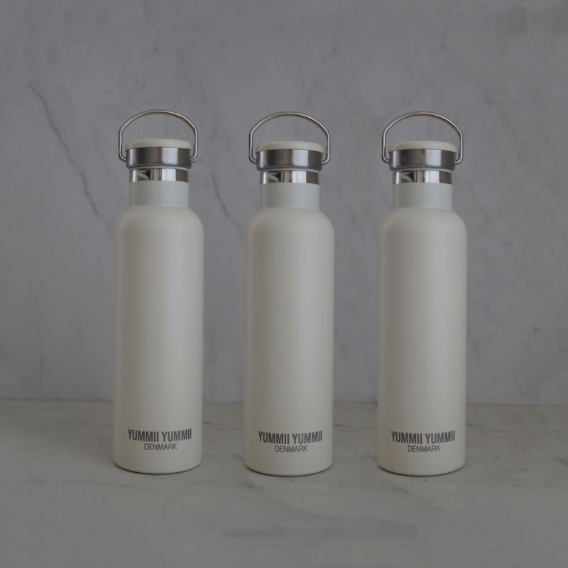 Yummii Yummii Perlehvit Termoflaske, 600 ml.