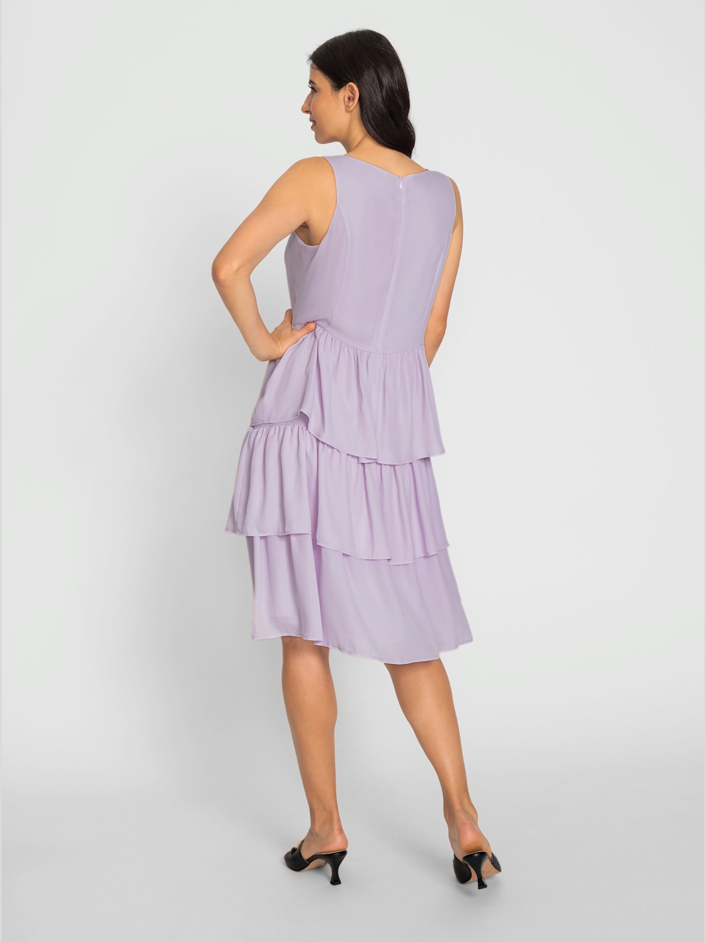 Robe superbe jupe à volants