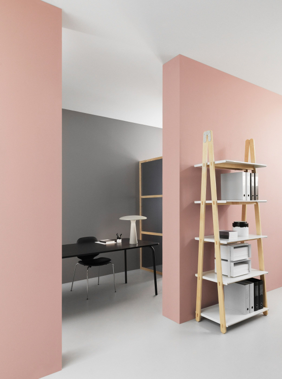 Normann Copenhagen One step up stellingkast high