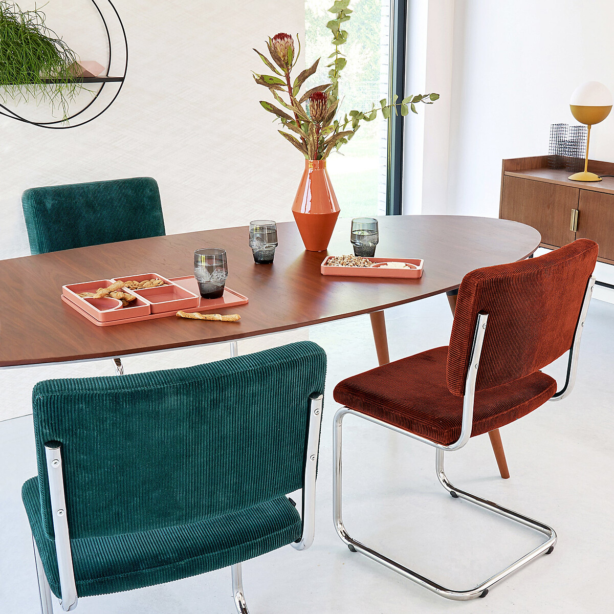 LA REDOUTE INTERIEURS<br>Mesa de nogueira, 8 pessoas, Watford