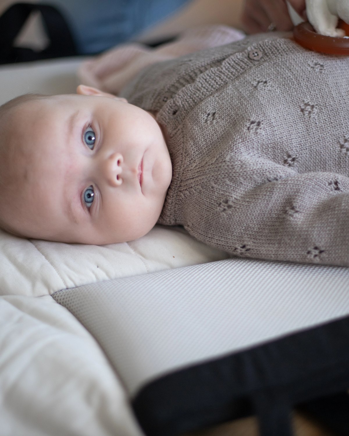 Babynest & Babylift – Multifunksjonelt Babyrede | Favn II Carrynest