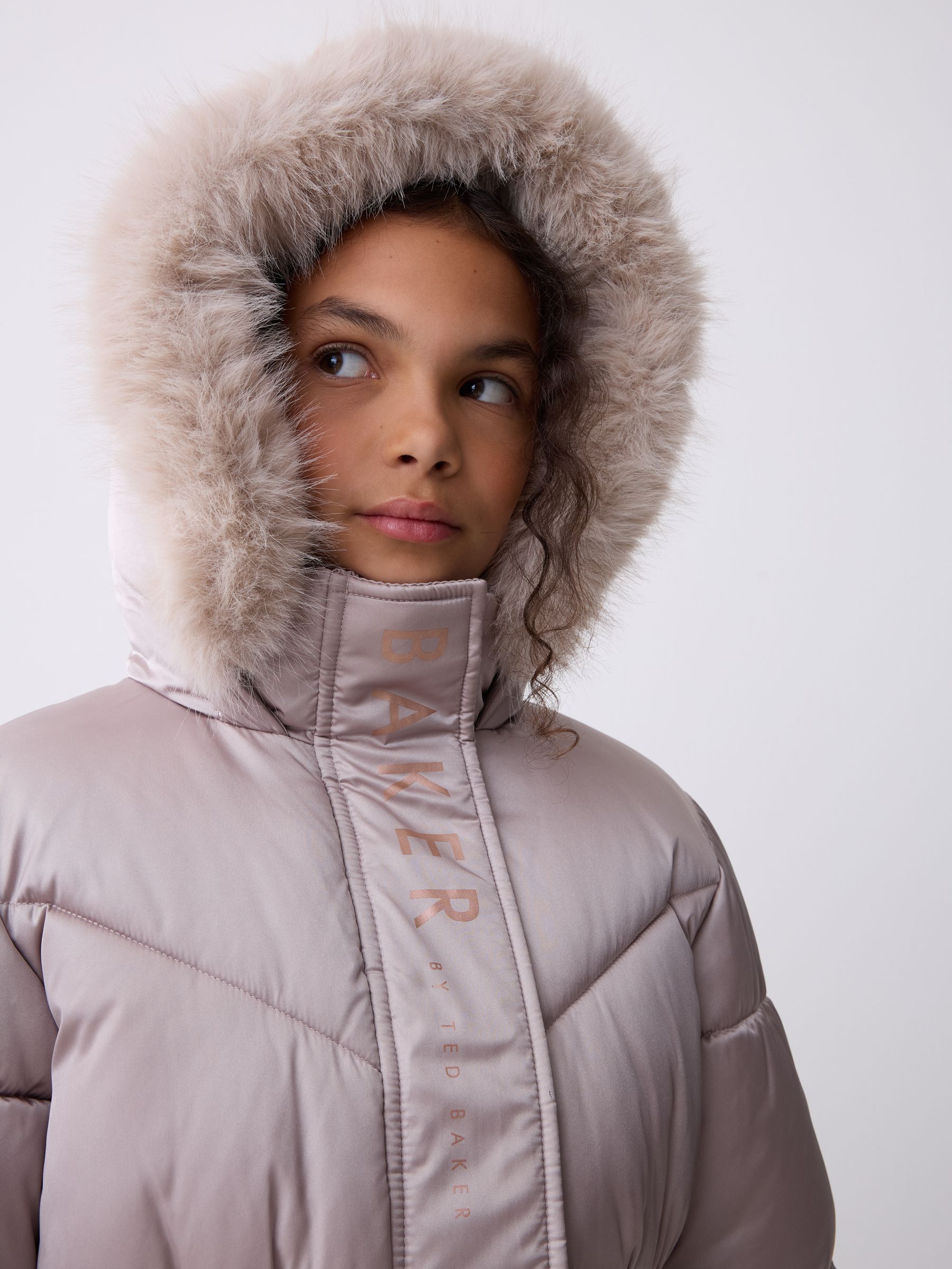 Oesterkleurig - Baker by Ted Baker - Regenbestendige gewatteerde zwarte jas met rok