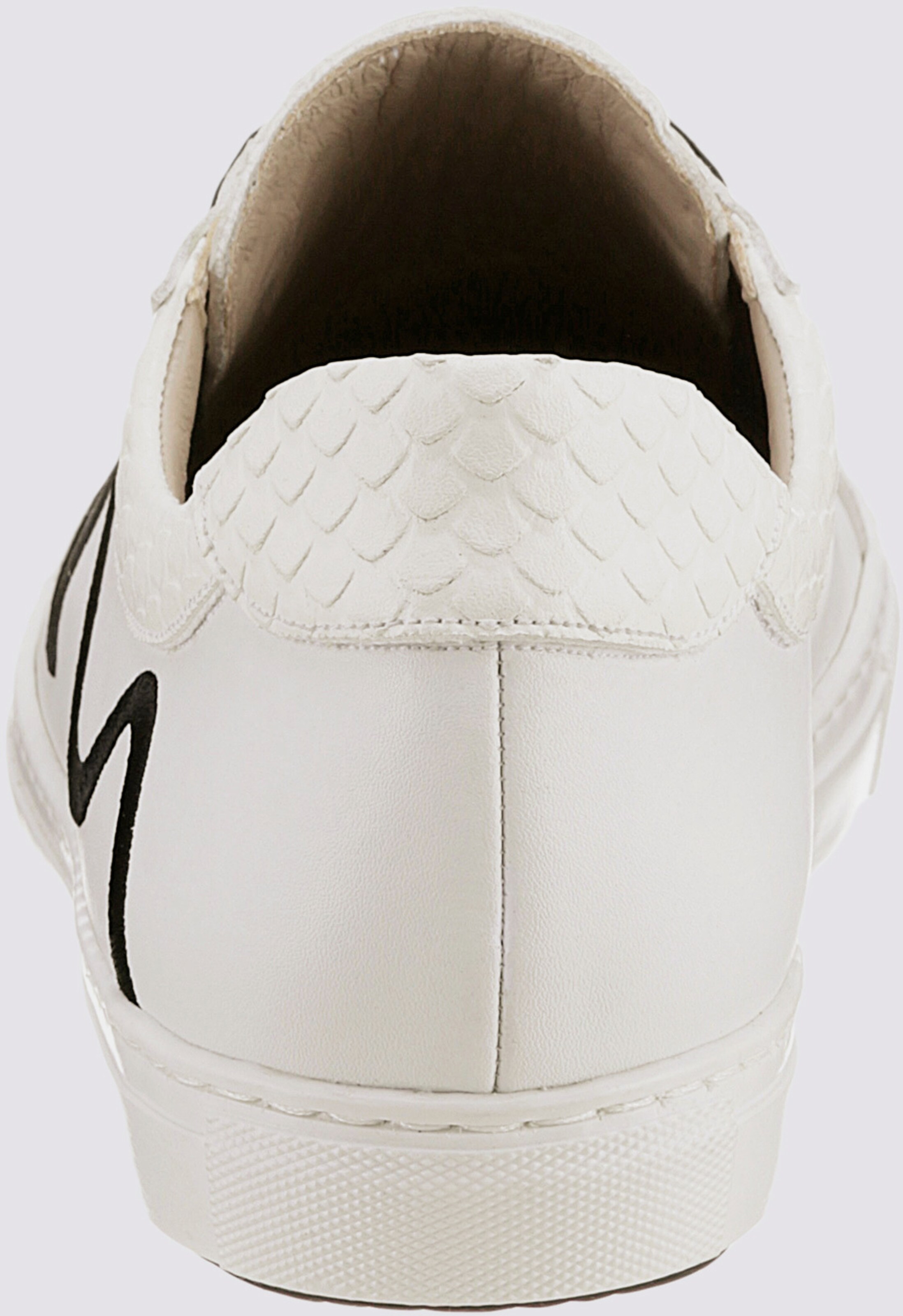Sneaker