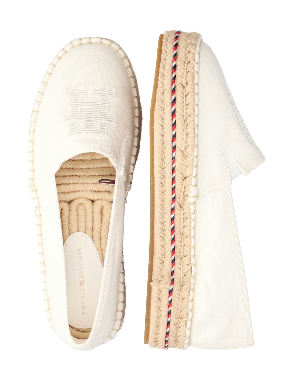 TH EMBROIDERED FLATFORM