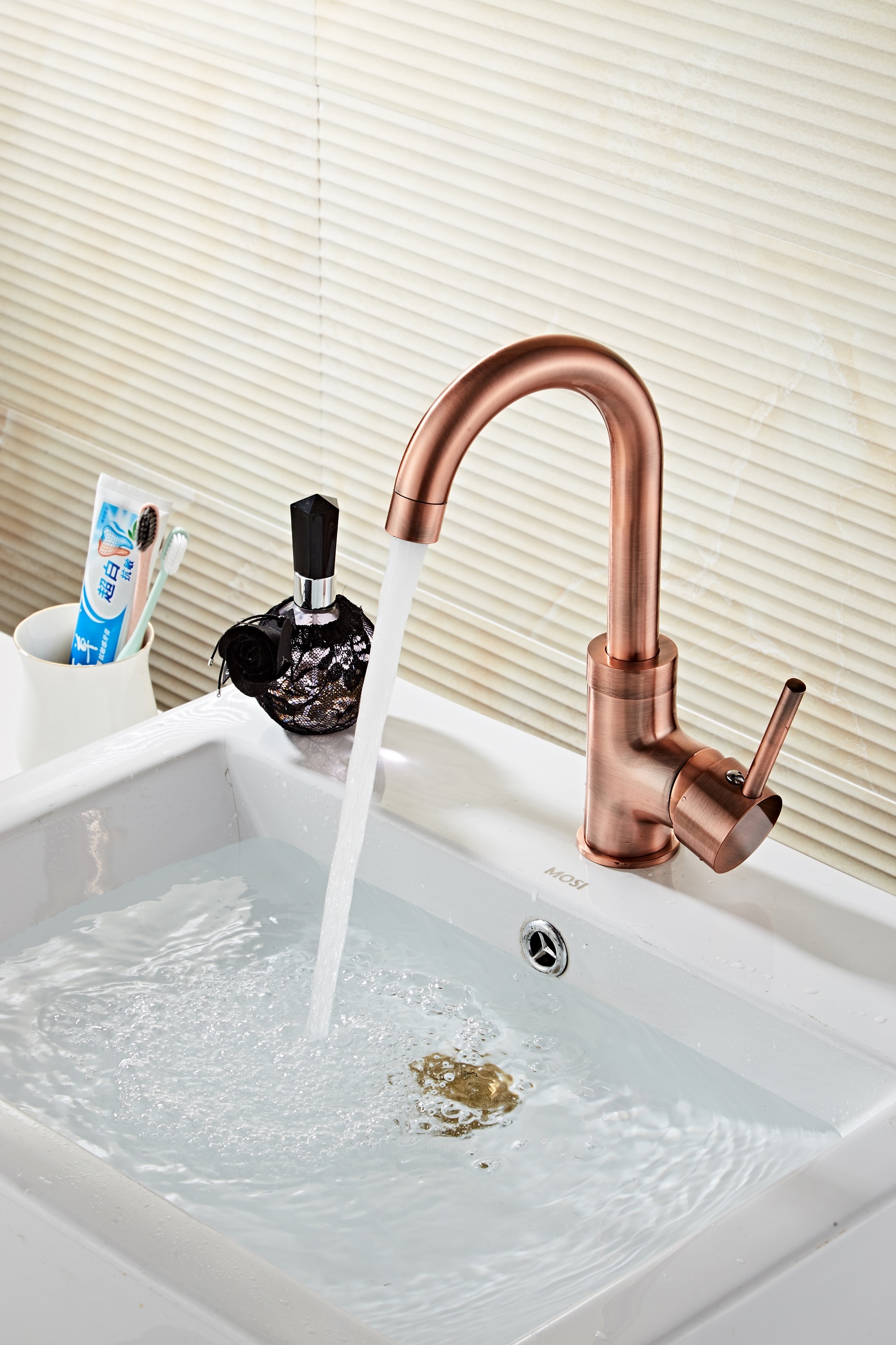 Saniclear Copper Matrix wastafelkraan met hoge uitloop geborsteld koper