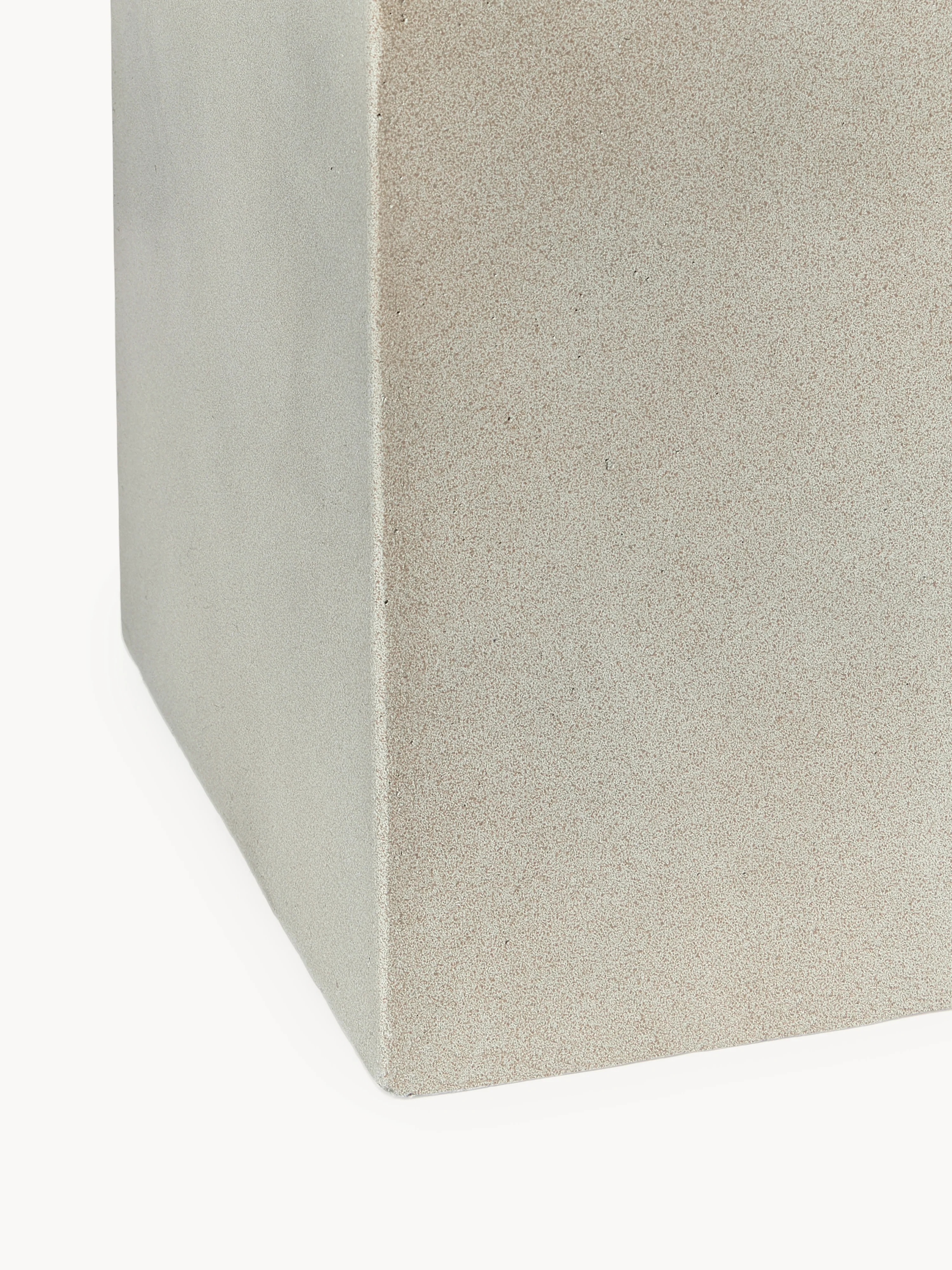 Outdoor plantenpot Tuscany van beton, H 30 cm