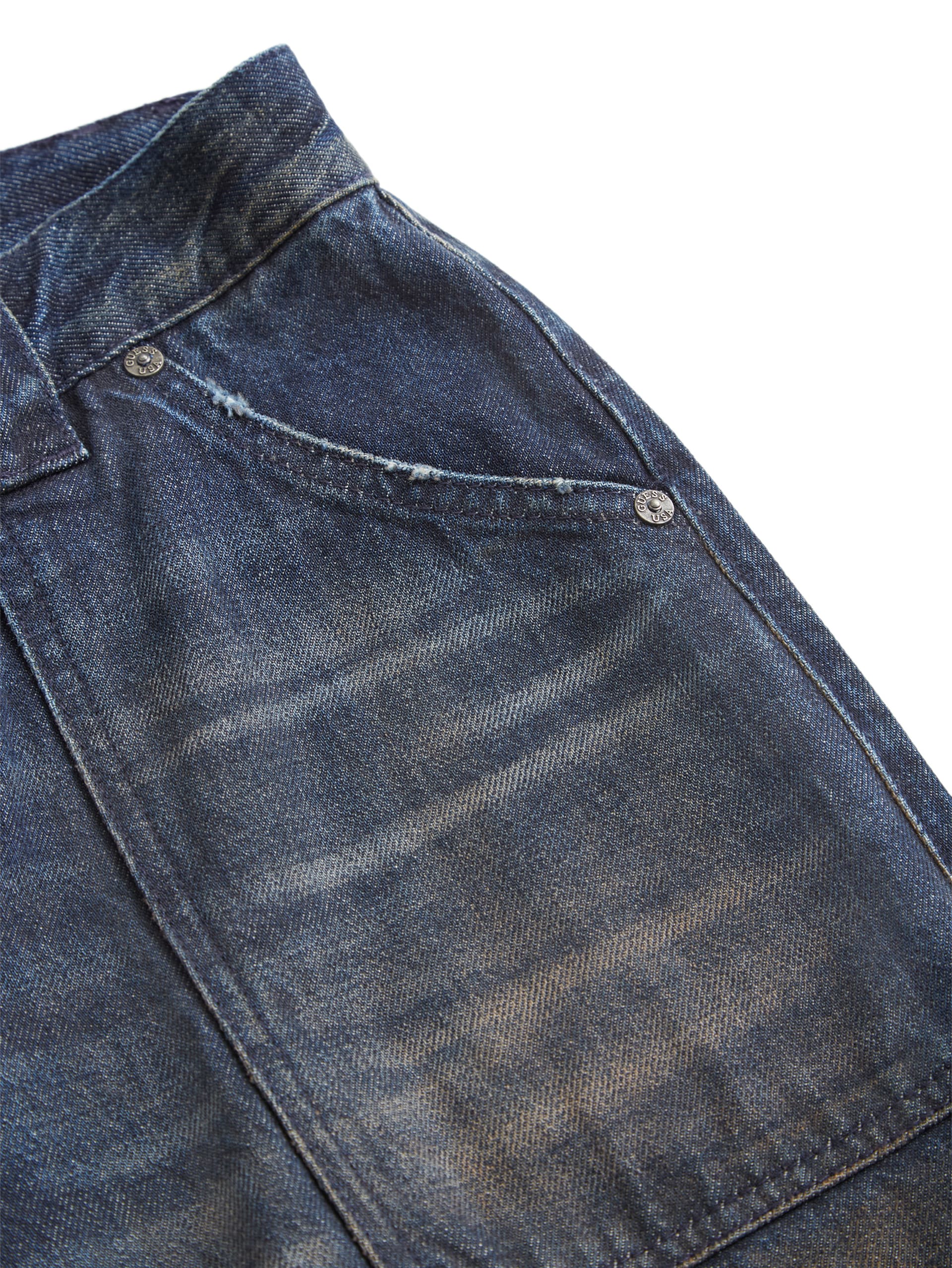calças jeans de cintura baixa e pernas largas