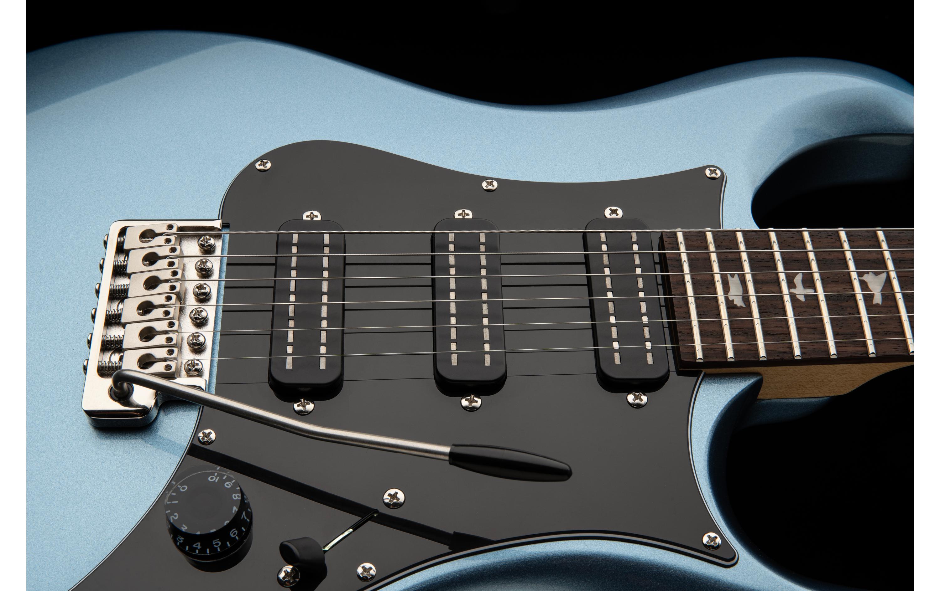 E-Gitarre SE NF3 Ice Blue Metallic<br>Allzweck-Gitarre mit Narrowfield-Pickups