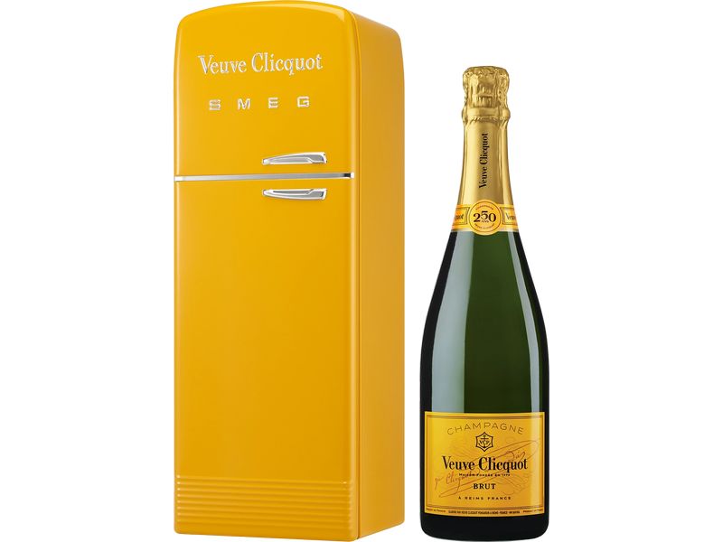 Veuve Clicquot  Champagner Brut Yellow Label SMEG Fridge 0. Prickelnder Schaumwein im Mini SMEG Kühlschrank
