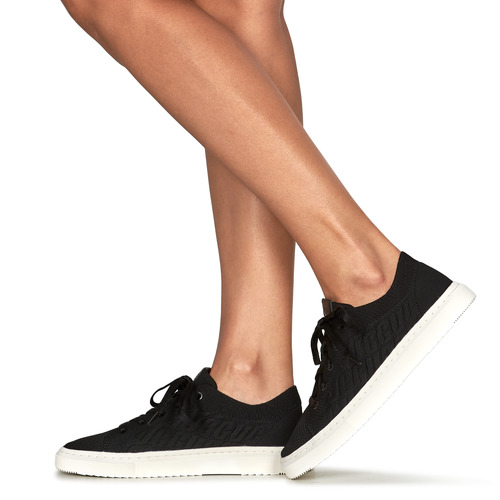 UGG - W ALAMEDA GRAPHIC KNIT Negro