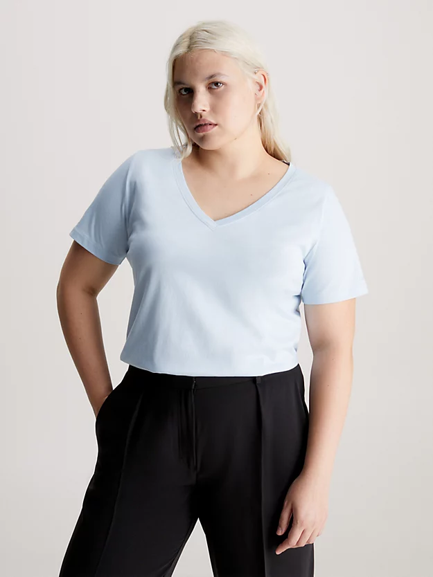 Camiseta com decote em V