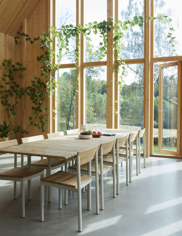 Fritz Hansen Pelagus tuintafel 214x90.5 light ivory