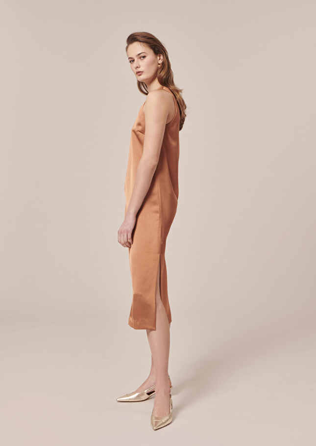 Robe Roselynemarron en satin fluide