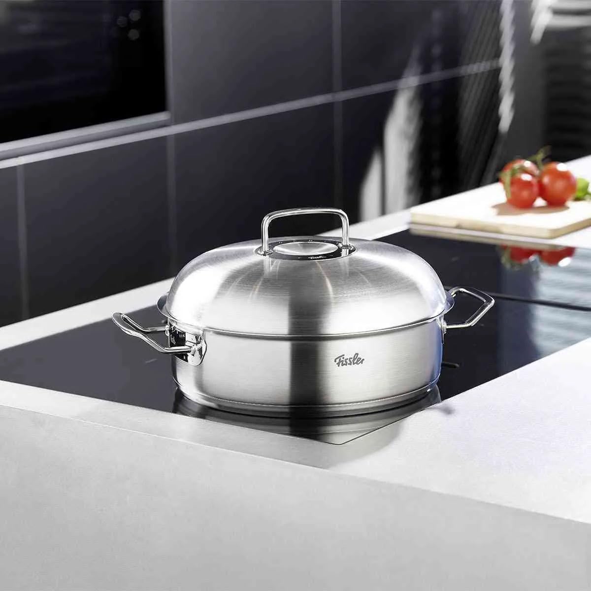 Fissler Original-Profi Collection/Edelstahl-Bräter (4,8 L - Ø 28 cm) Schmortopf rund, Bratentopf mit Metall-Deckel - Induktion
