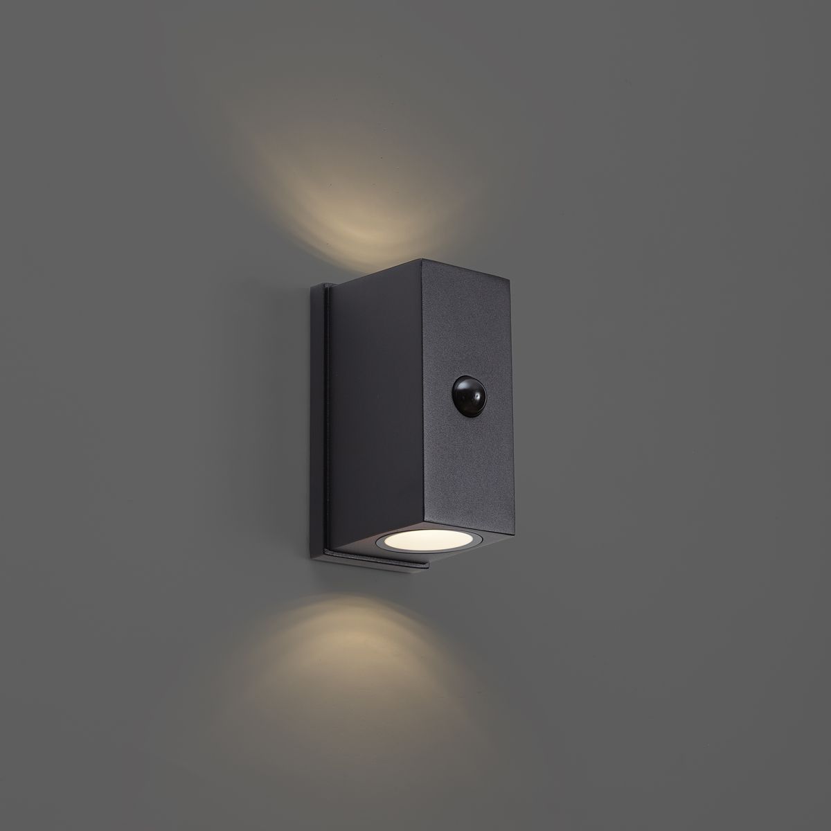 Wandlamp zwart 4-stap sensor magnetisch incl. LED oplaadbaar - Baleno