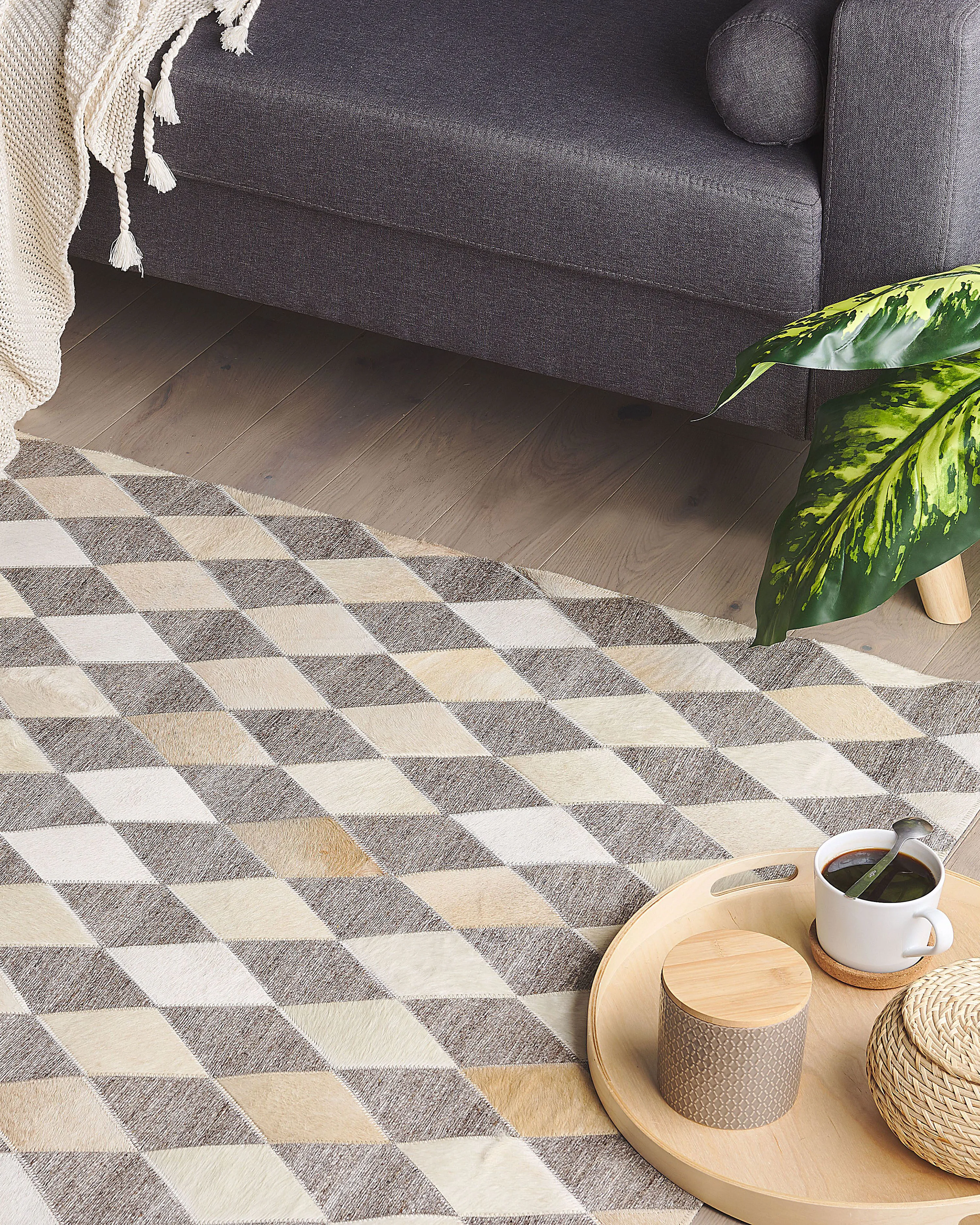 Vloerkleed SESLICE Beige 160 x 230 cm Leer
