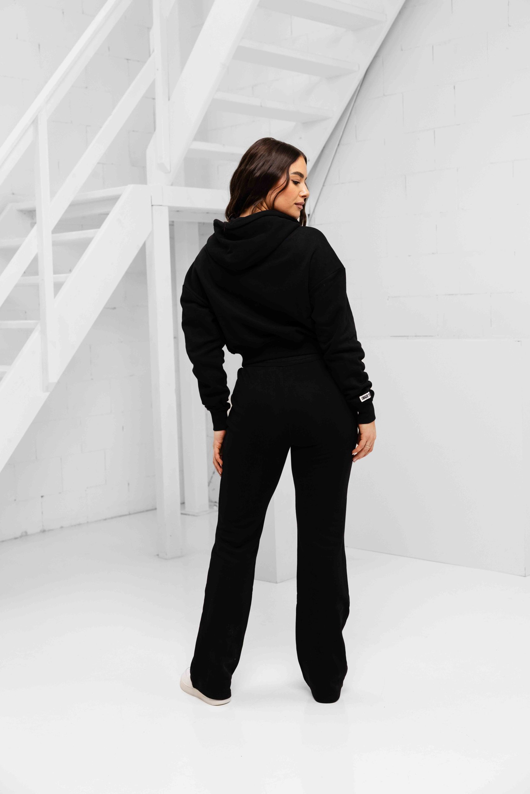 Unique The Label Molly Trainingspak Dames Zwart