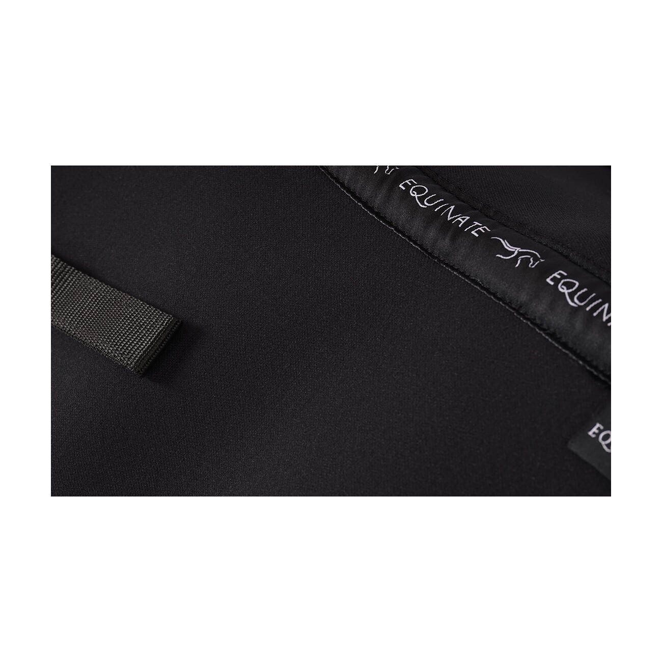 Equinate Memory Foam Sattelpad Austin mit weichem Fell M