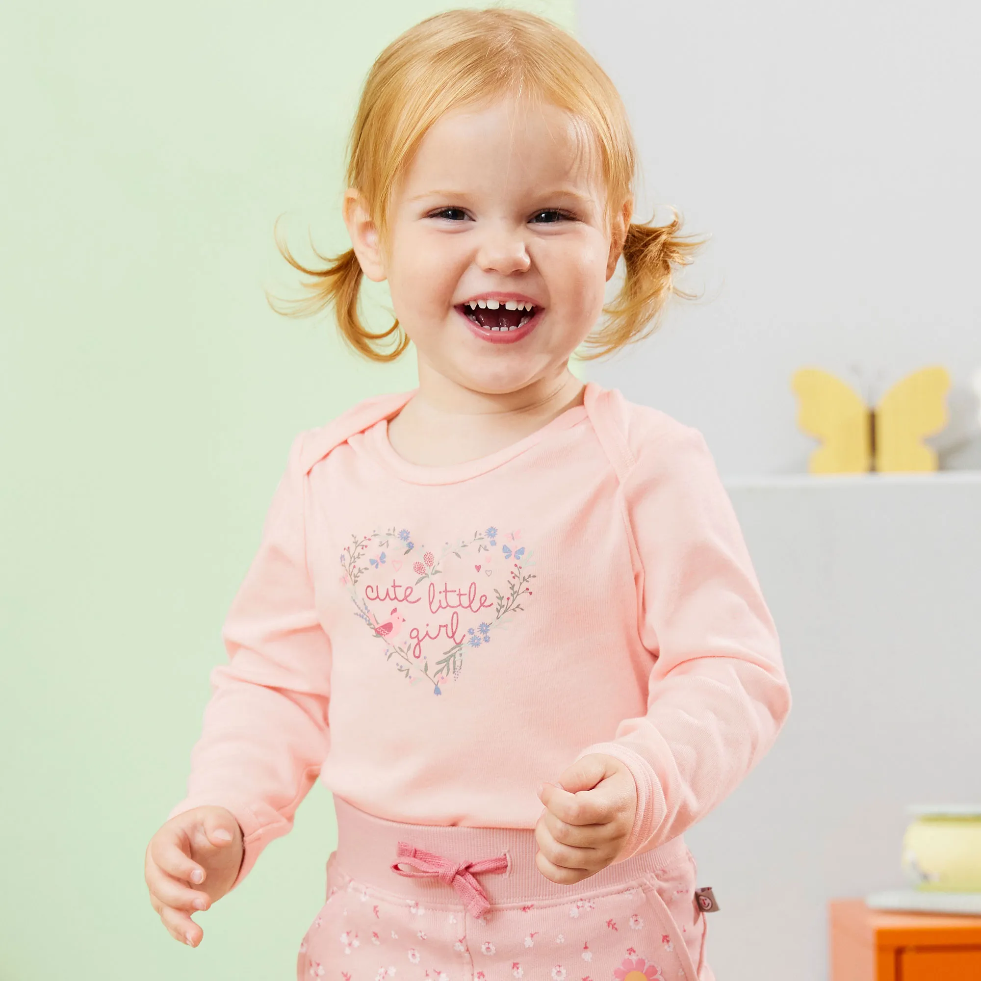 Baby-Mädchen-Body mit Herz-Frontaufdruck