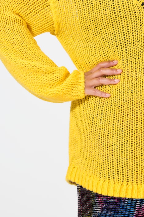 Pullover, oversized, Ballonärmel, V-Ausschnitt.