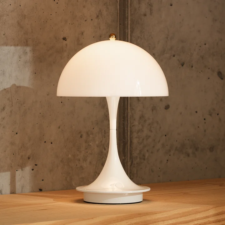 Louis Poulsen - Panthella 160 Portable Akku LED-Tischleuchte, schwarz