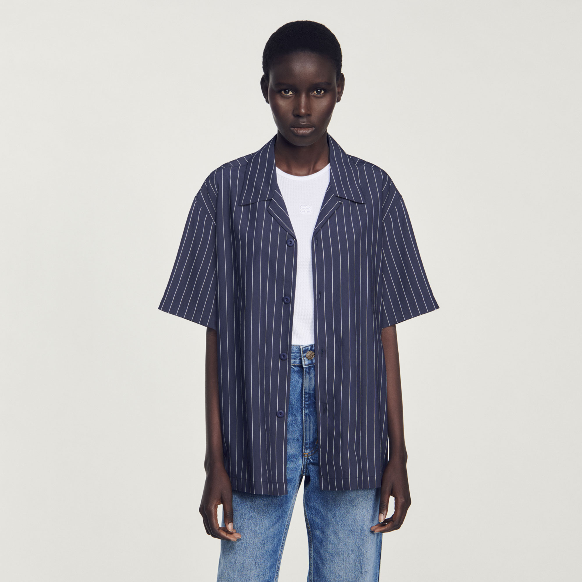 Chemise á manches courtes
