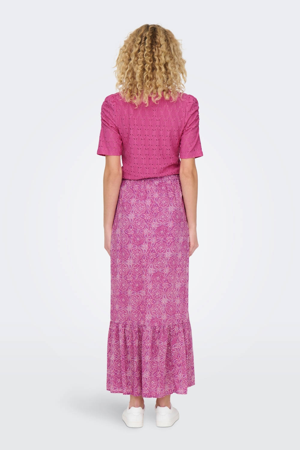 ONLY maxi rok ONLMILEY met all over print en volant roze/paars