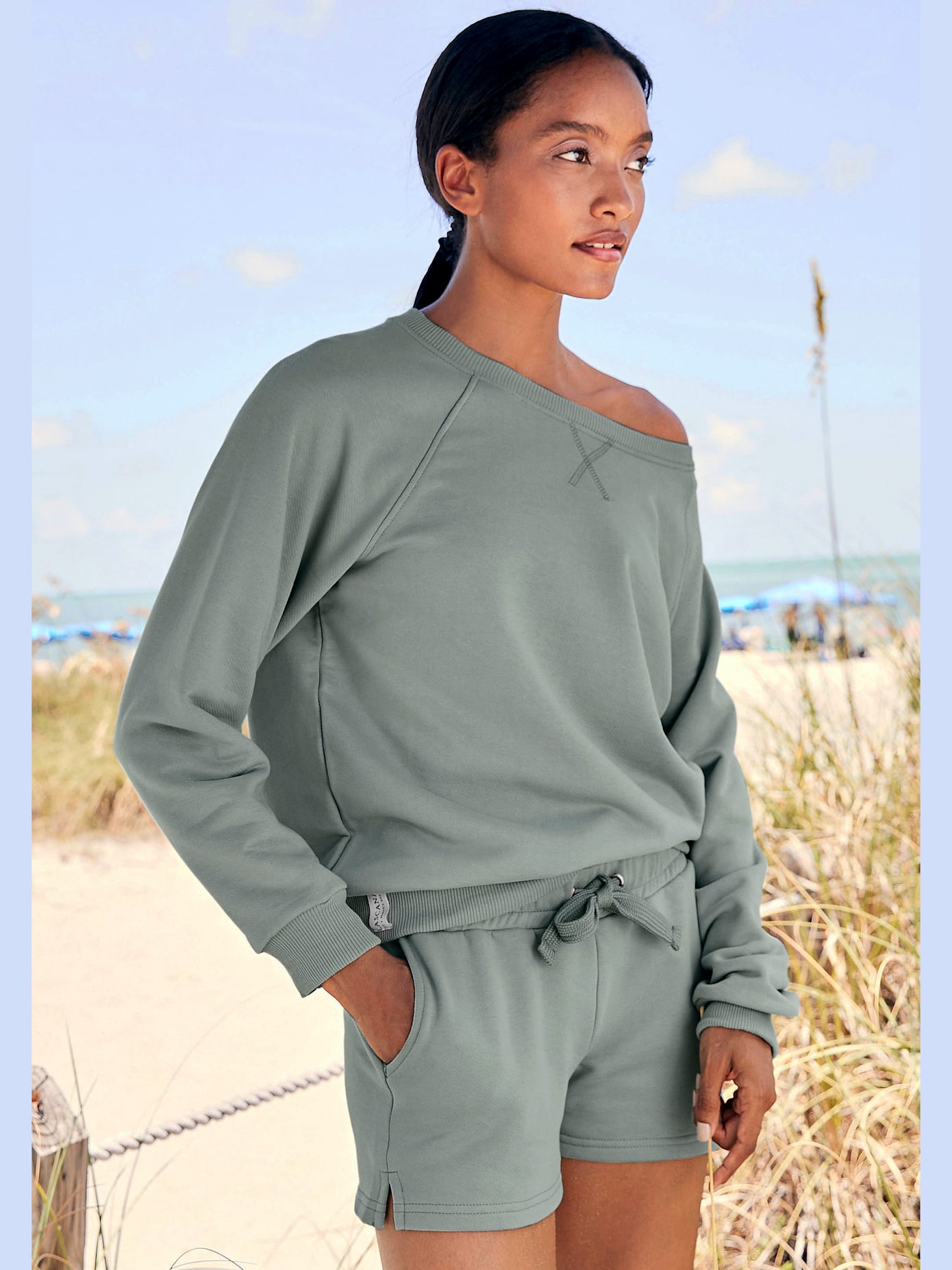 Short en matière sweat short d'intérieur avec logo brodé