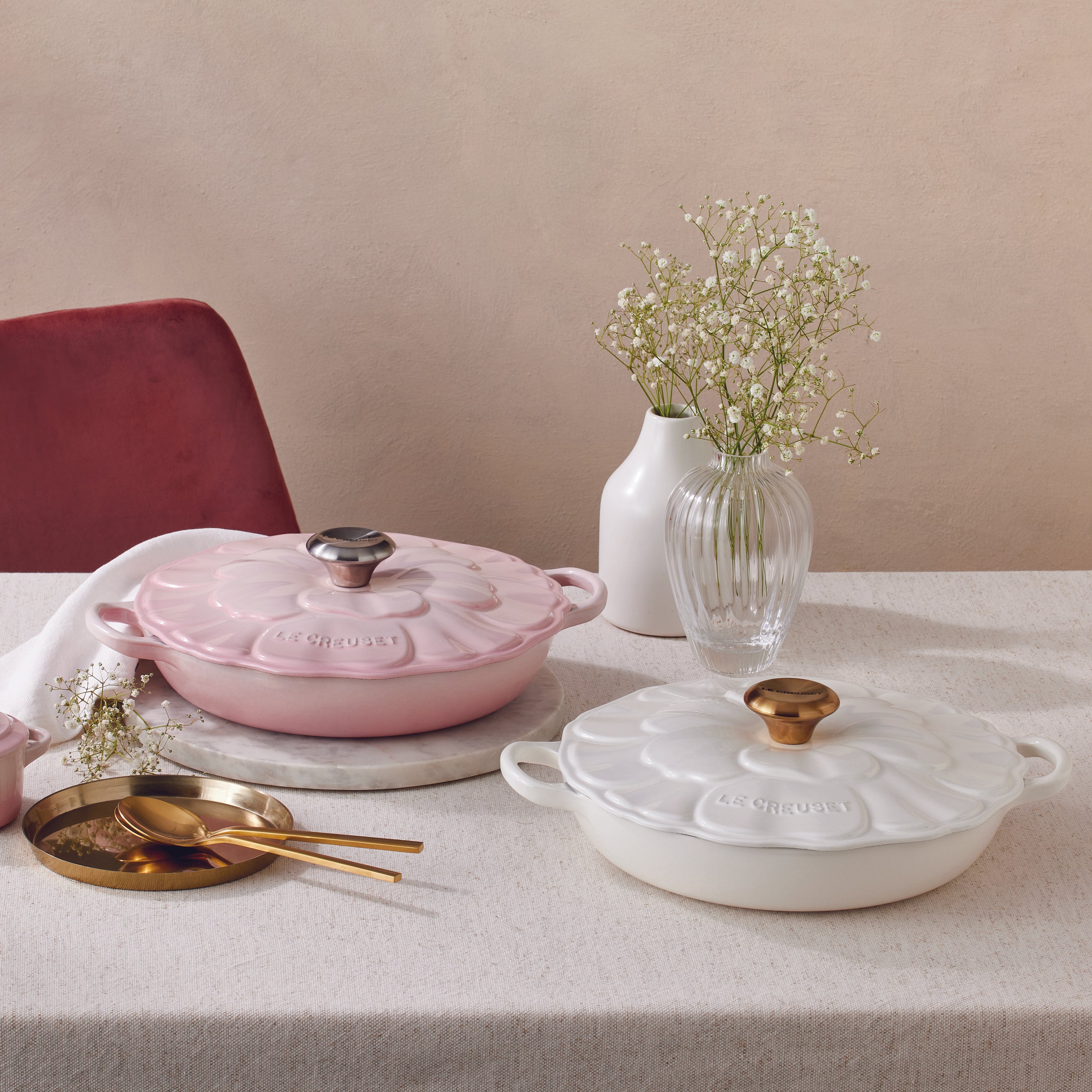 Le Creuset Campagnard Braad/Stoofpan Ã 26 cm - Bloesem - Wit