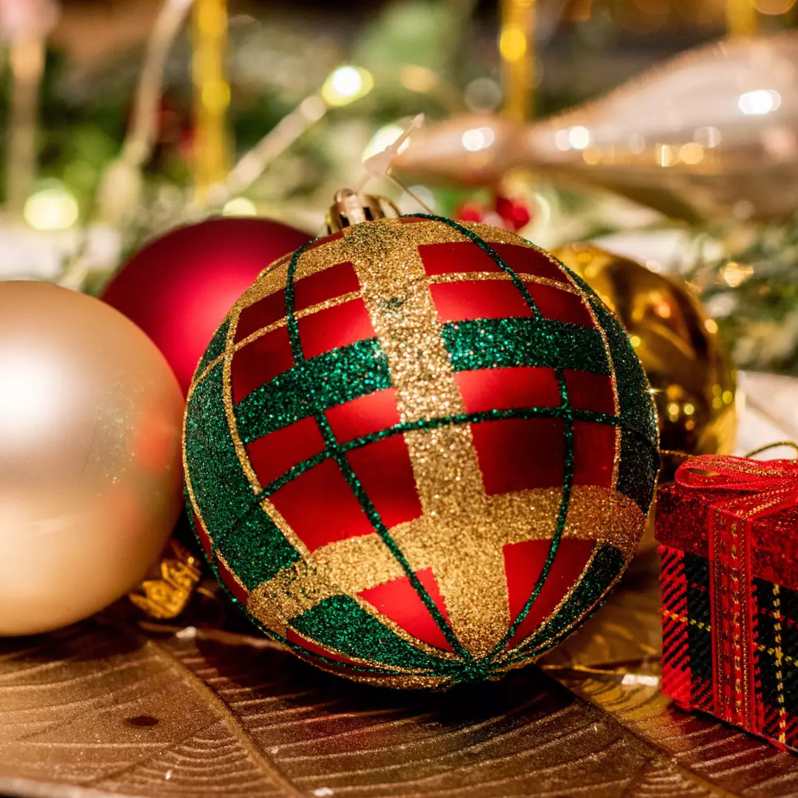 Lot de 12 boules de Noël (D80 mm) kity Rouge