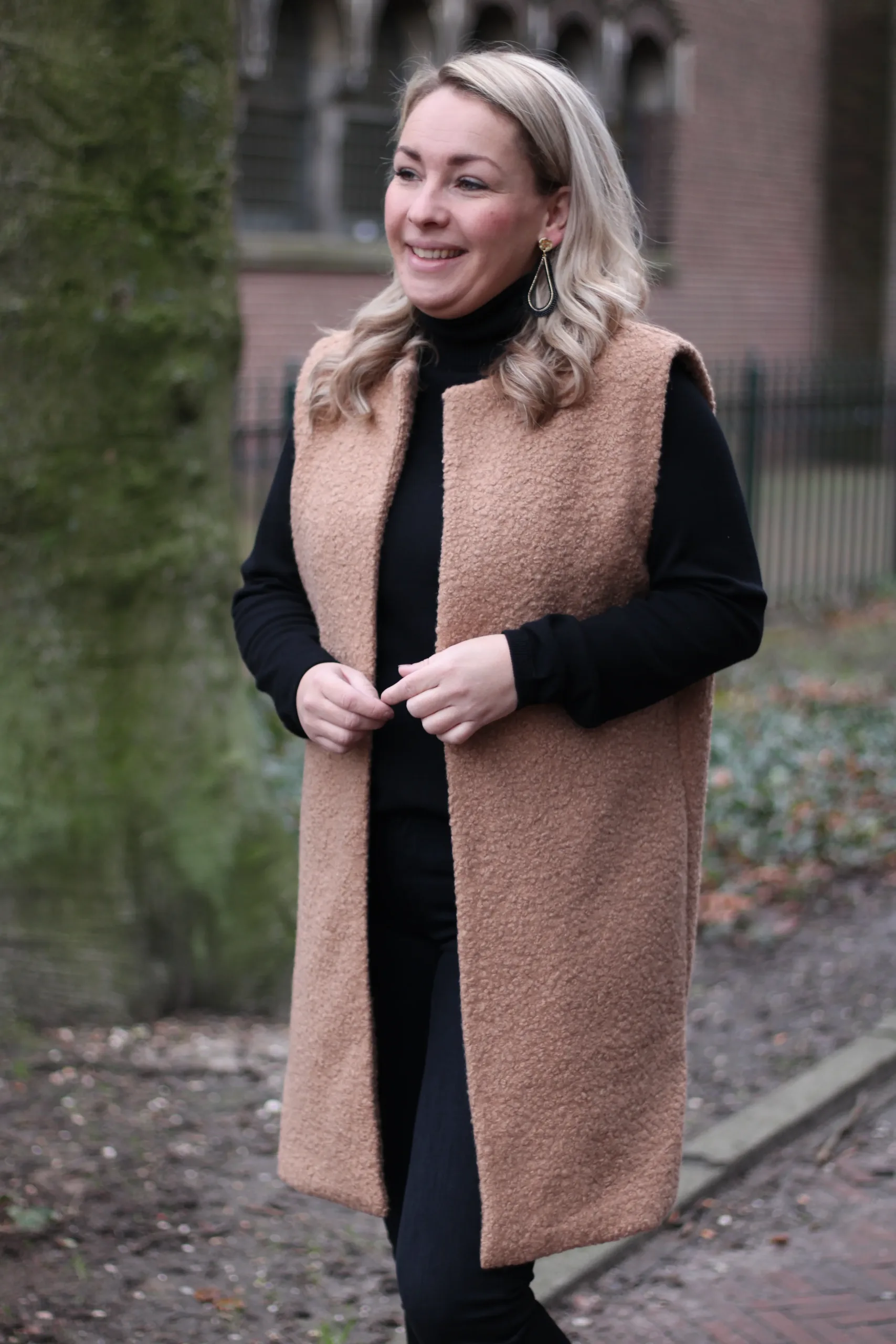 Macy Boucle Gilet Lang - Camel