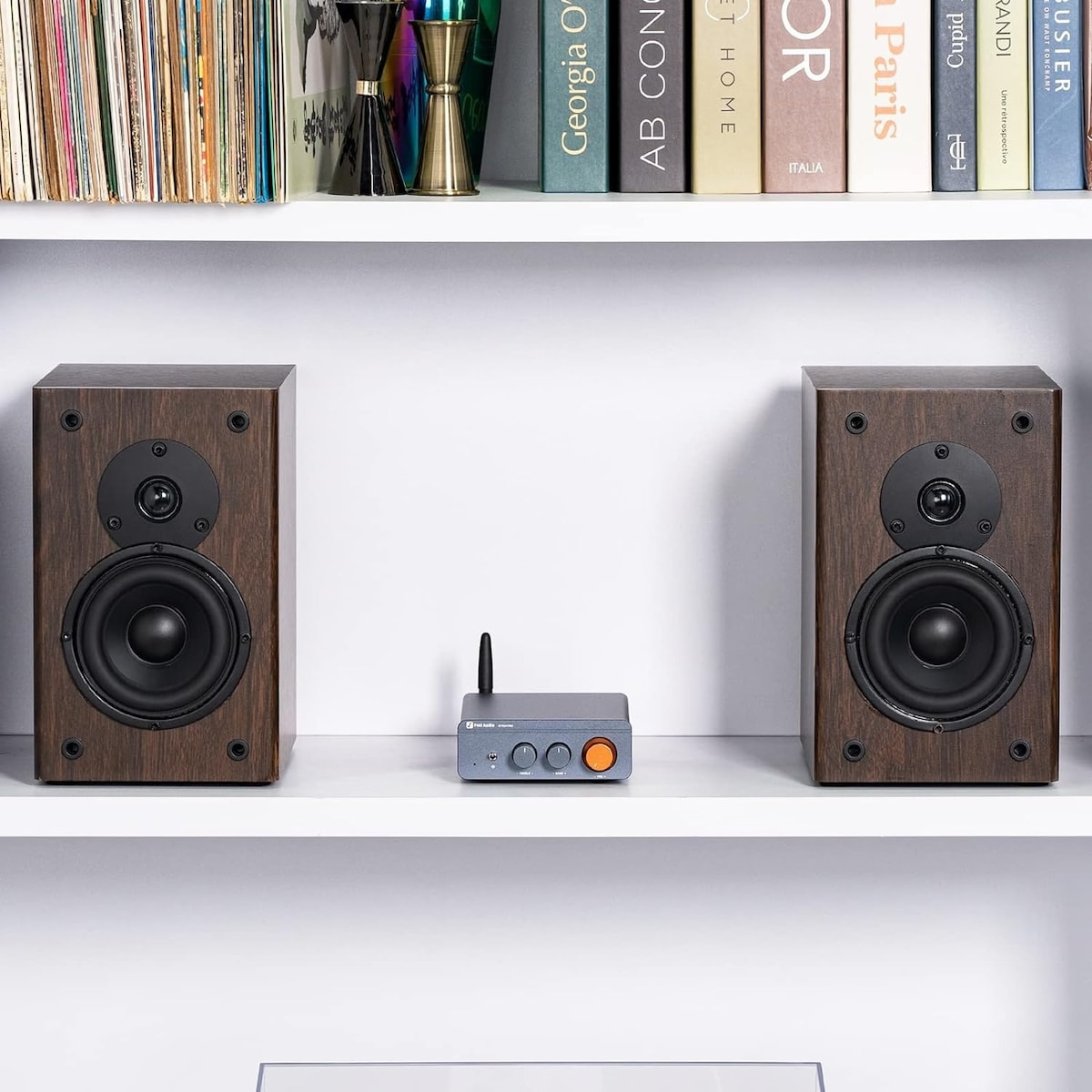 Fosi Audio Bluetooth 5.0 & R/L forsterker 300W x2 med volum-, bass- og diskantkontroll