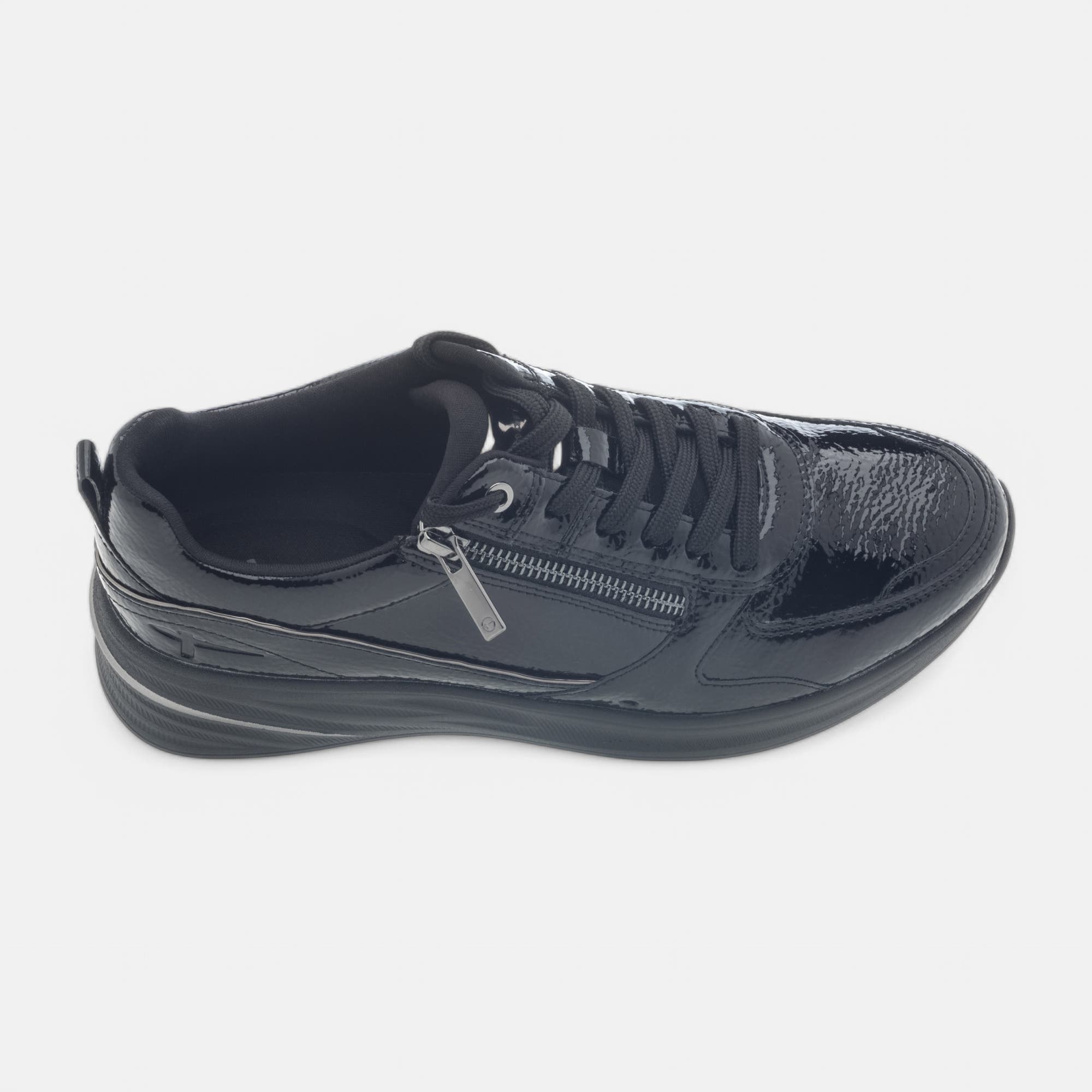 Baskets basses à talon compensé Femme noir vernis