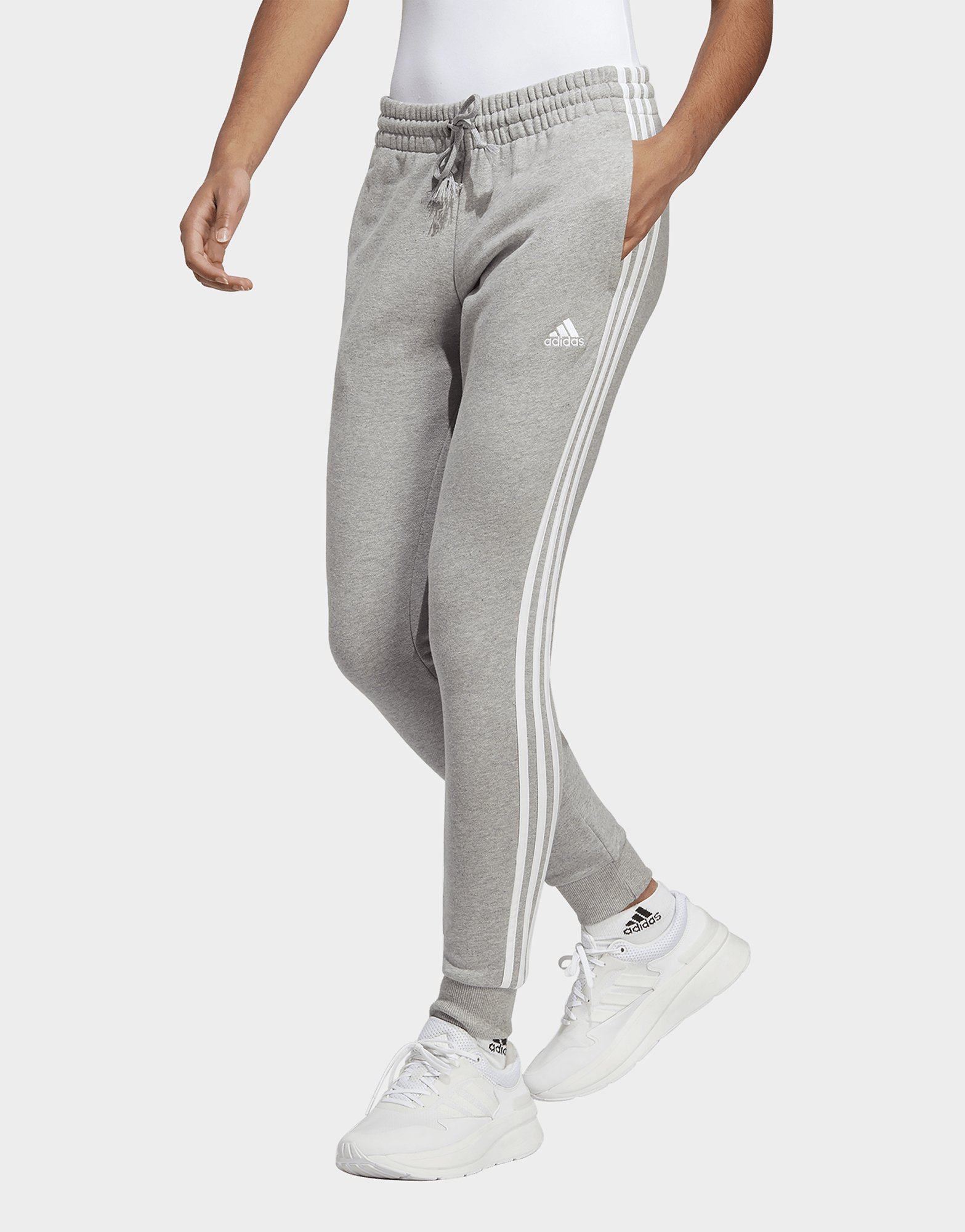 adidas Pantalon fuselé en molleton à 3 bandes Essentials