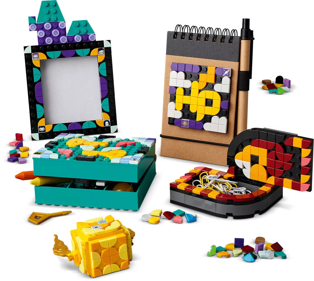 LEGO®DOTS 41811 - ENSEMBLE DE BUREAU POUDLARD