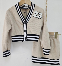 Number 23 set - beige