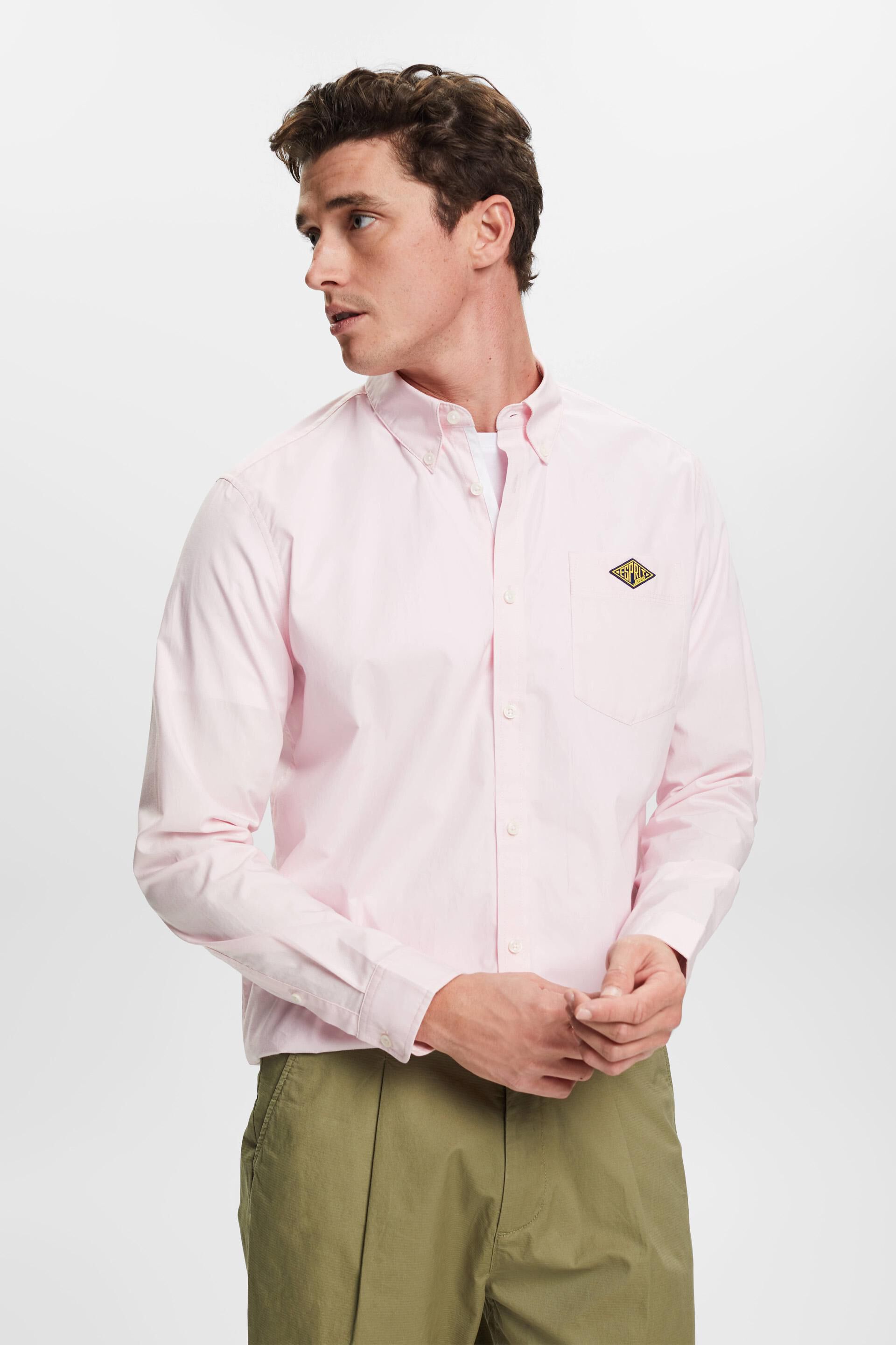 Chemise en coton dotée d'un col à pointes boutonnées
