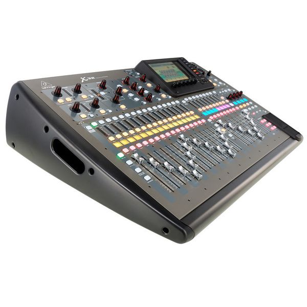 Behringer X 32
