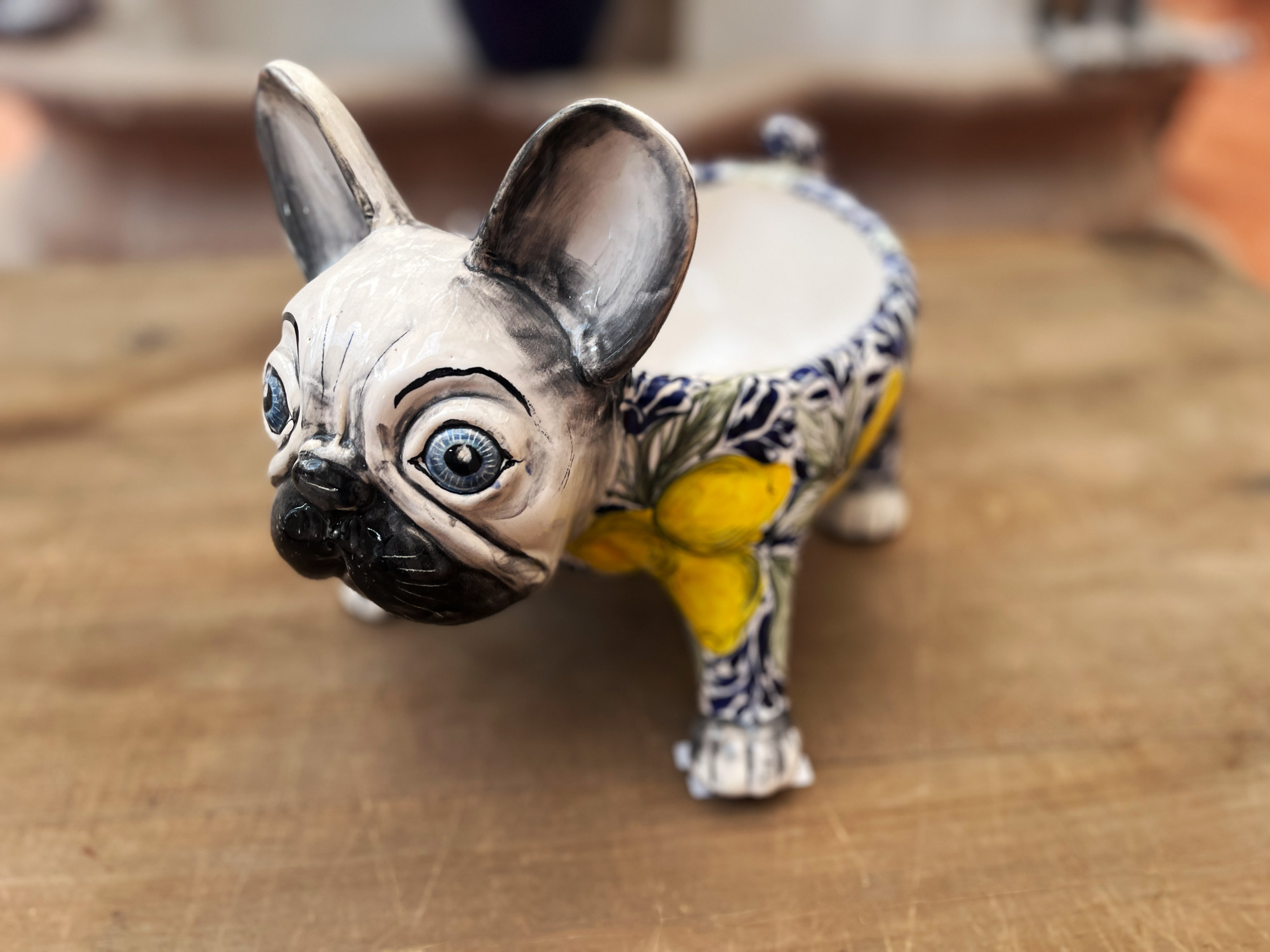 Keramikarbeit 'Bulldog Frances', B 35 cm, T 23 cm, H 25 cm von fischer's lagerhaus