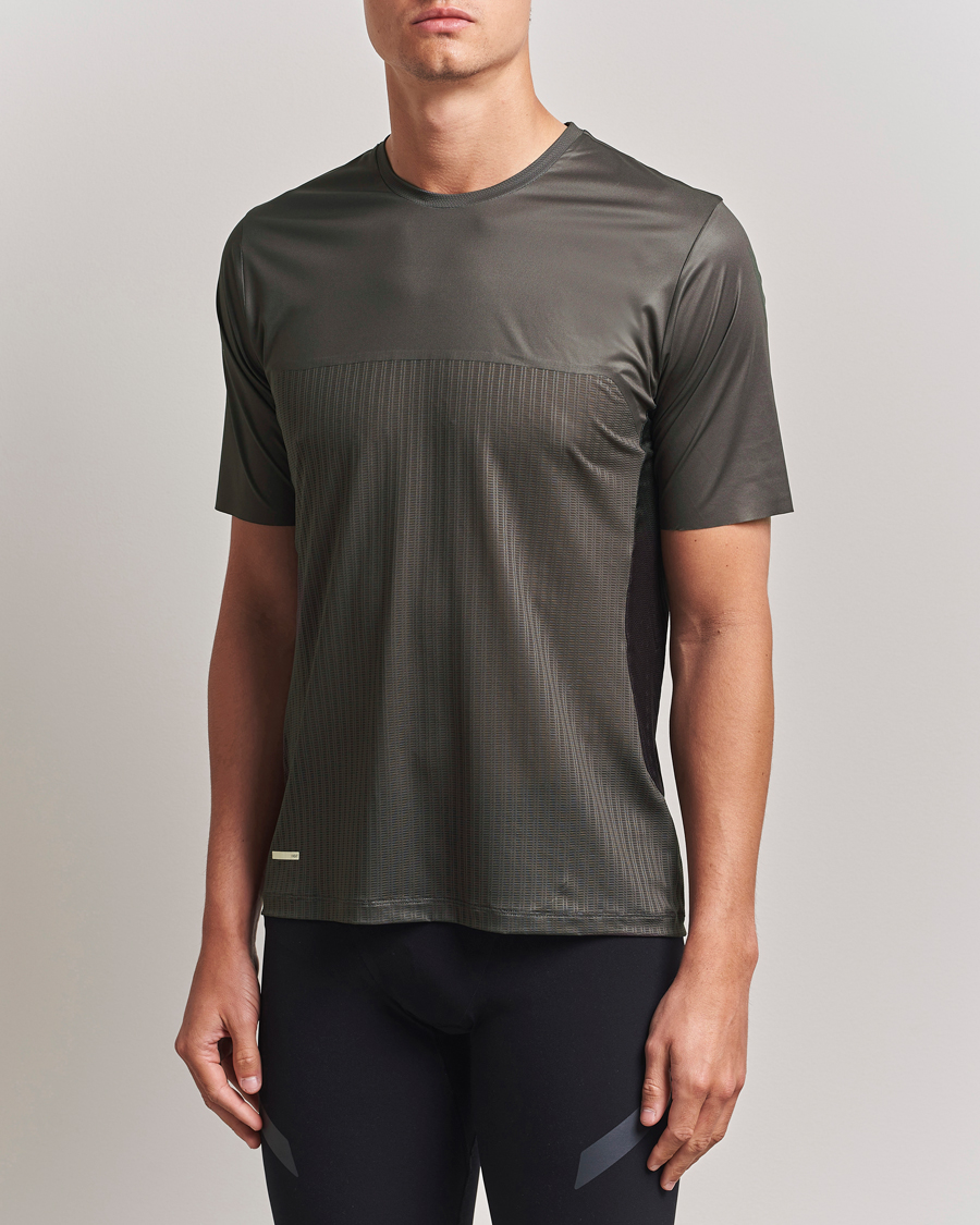 SOAR Running Hot Weather Tee Shale/Black