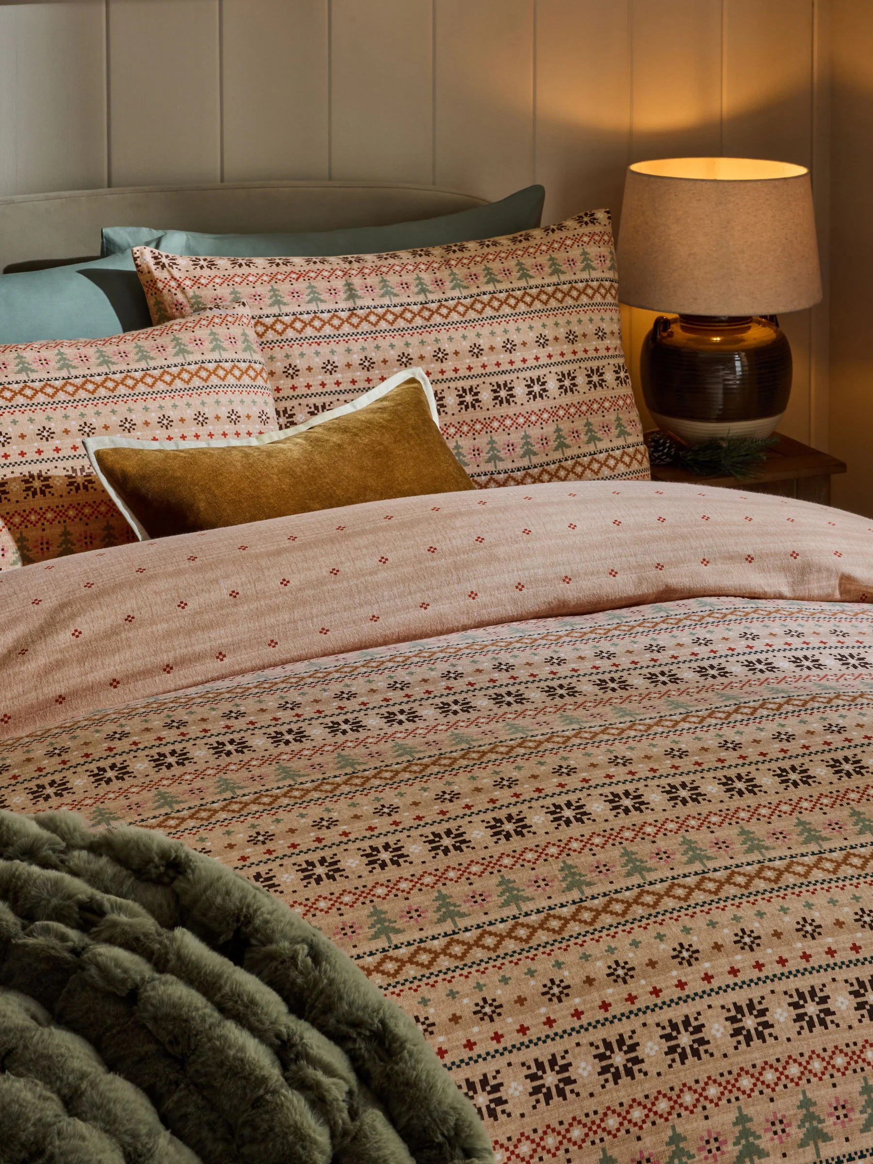 Supersoft 100% Brushed Cotton Christmas Duvet Cover and Pillowcase Set