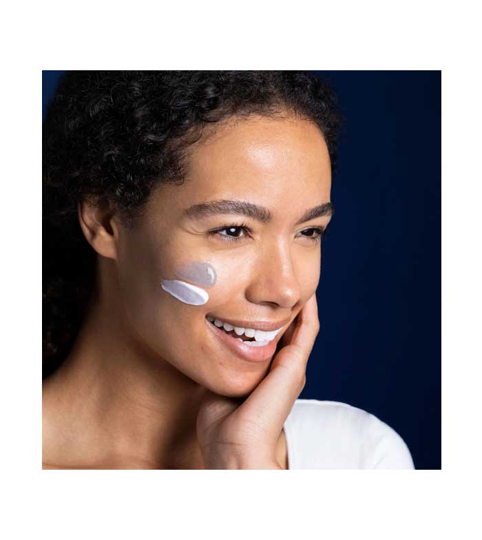 Medik8 - Duo de máscara noturna em duas etapas H.E.O. Mask Optimal Ratio Moisturisation