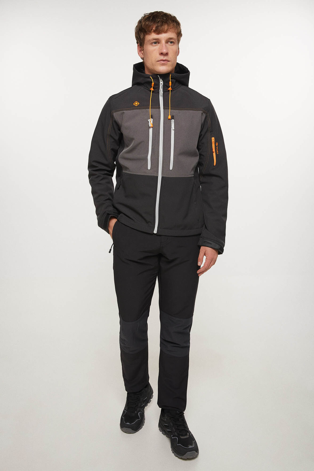 Jaqueta Softshell com membrana AWPS